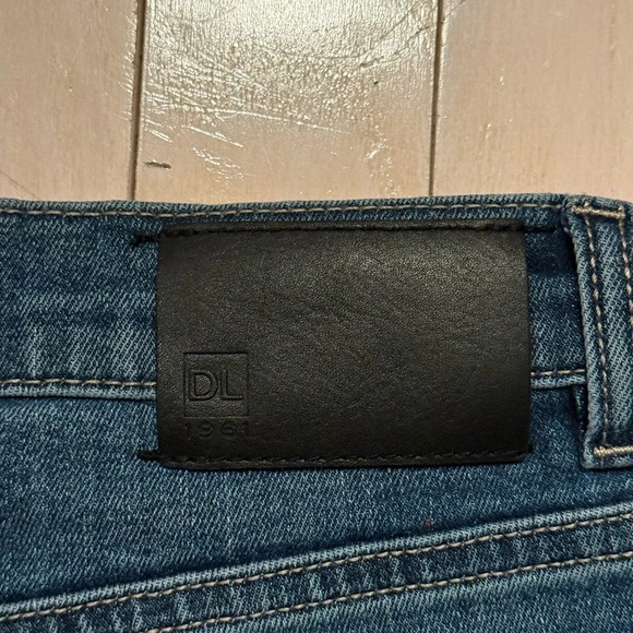 DL 1961 Size 16 Denim Jeans - Picture 3 of 4